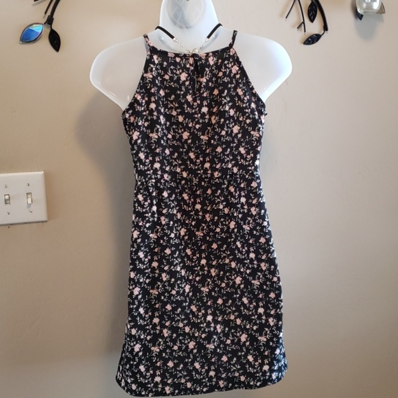 Full Tilt Sundress - Picture 3 of 8
